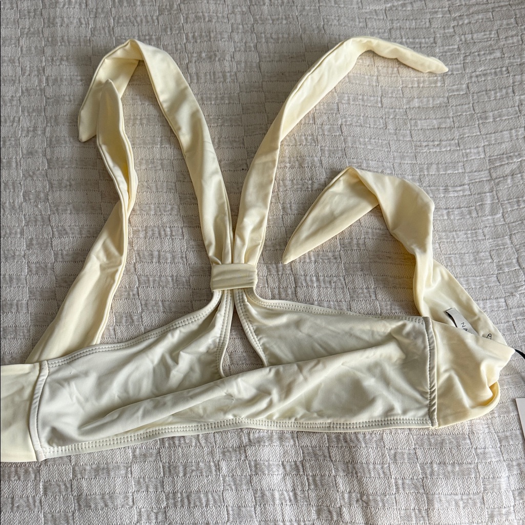 Nwt Monte Halter Swim Top In Eggshell
